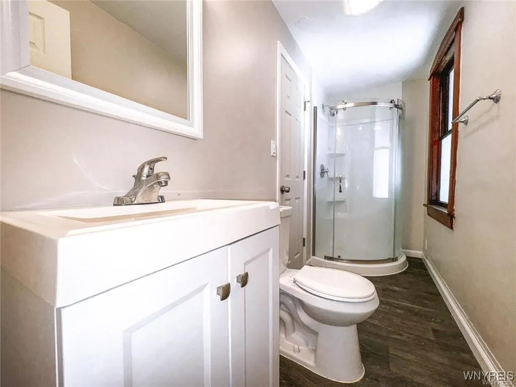 89 Jones Street, Buffalo, New York 14206, Buffalo, New York 14206, 5 Bedrooms Bedrooms, 7 Rooms Rooms,2 BathroomsBathrooms,Residential,For Sale,89 Jones Street, Buffalo, New York 14206,B1620683
