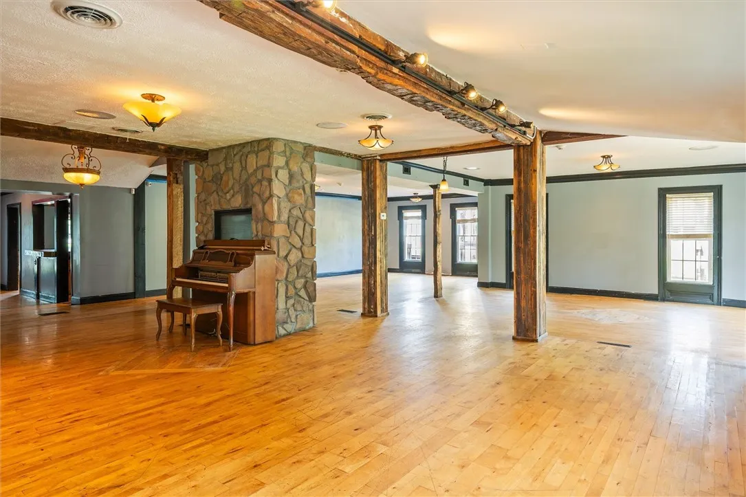 1369 Pittsford Mendon Road, Mendon, New York 14506, Mendon, New York 14506, 2 Bedrooms Bedrooms, 12 Rooms Rooms,4 BathroomsBathrooms,Residential,For Sale,1369 Pittsford Mendon Road, Mendon, New York 14506,R1621071