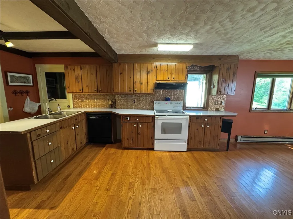 237 East Hamilton Avenue, Sherrill, New York 13461, Sherrill, New York 13461, 4 Bedrooms Bedrooms, 8 Rooms Rooms,2 BathroomsBathrooms,Residential,For Sale,237 East Hamilton Avenue, Sherrill, New York 13461,S1620177