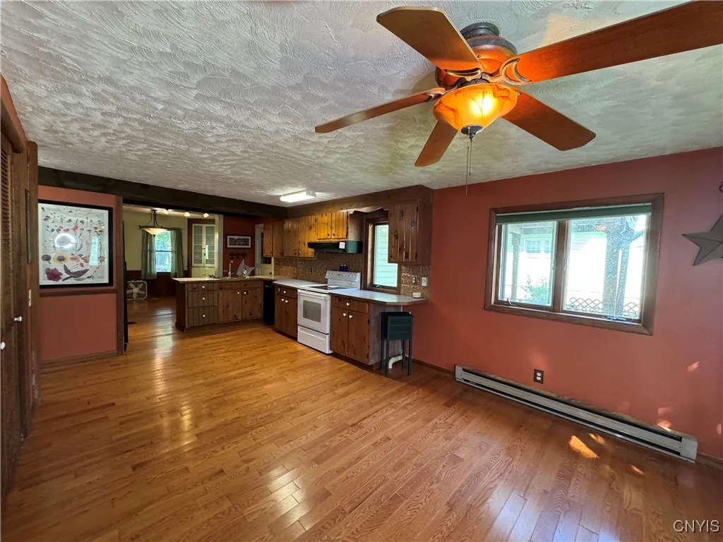 237 East Hamilton Avenue, Sherrill, New York 13461, Sherrill, New York 13461, 4 Bedrooms Bedrooms, 8 Rooms Rooms,2 BathroomsBathrooms,Residential,For Sale,237 East Hamilton Avenue, Sherrill, New York 13461,S1620177