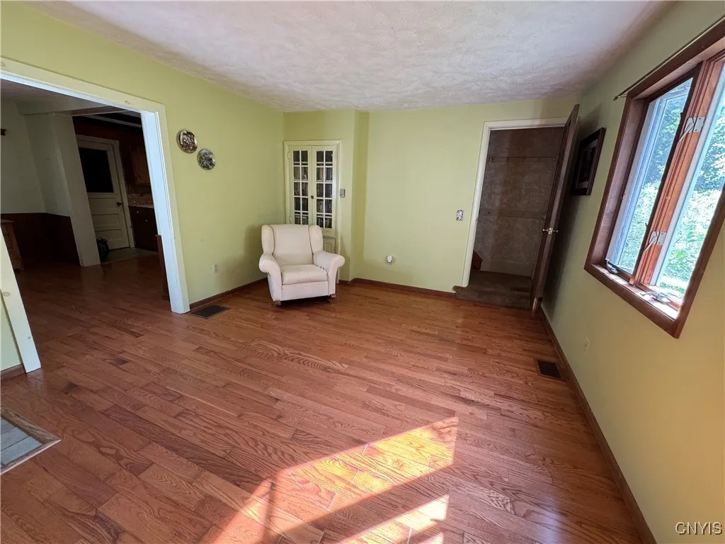 237 East Hamilton Avenue, Sherrill, New York 13461, Sherrill, New York 13461, 4 Bedrooms Bedrooms, 8 Rooms Rooms,2 BathroomsBathrooms,Residential,For Sale,237 East Hamilton Avenue, Sherrill, New York 13461,S1620177