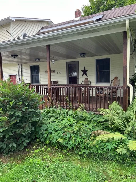 237 East Hamilton Avenue, Sherrill, New York 13461, Sherrill, New York 13461, 4 Bedrooms Bedrooms, 8 Rooms Rooms,2 BathroomsBathrooms,Residential,For Sale,237 East Hamilton Avenue, Sherrill, New York 13461,S1620177