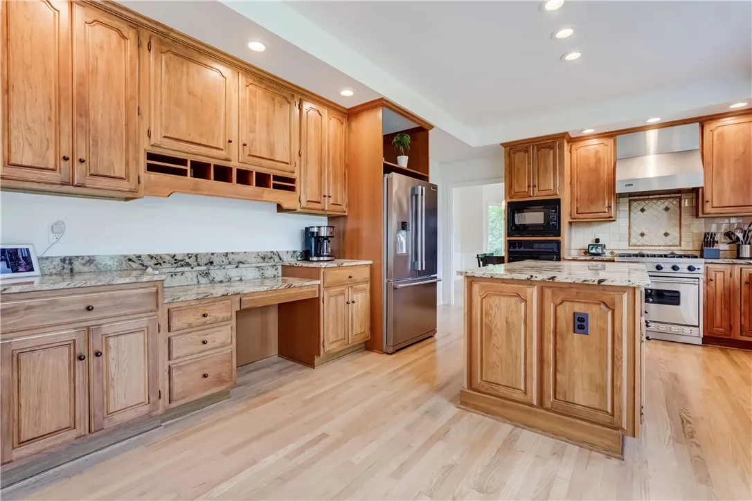 10 Muirfield Court, Pittsford, New York 14534, Pittsford, New York 14534, 4 Bedrooms Bedrooms, 9 Rooms Rooms,3 BathroomsBathrooms,Residential,For Sale,10 Muirfield Court, Pittsford, New York 14534,R1619102