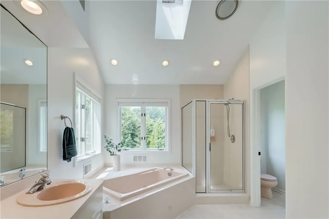 10 Muirfield Court, Pittsford, New York 14534, Pittsford, New York 14534, 4 Bedrooms Bedrooms, 9 Rooms Rooms,3 BathroomsBathrooms,Residential,For Sale,10 Muirfield Court, Pittsford, New York 14534,R1619102
