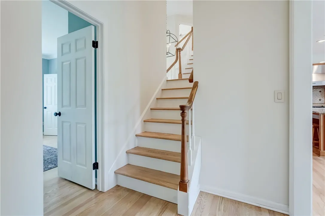 10 Muirfield Court, Pittsford, New York 14534, Pittsford, New York 14534, 4 Bedrooms Bedrooms, 9 Rooms Rooms,3 BathroomsBathrooms,Residential,For Sale,10 Muirfield Court, Pittsford, New York 14534,R1619102