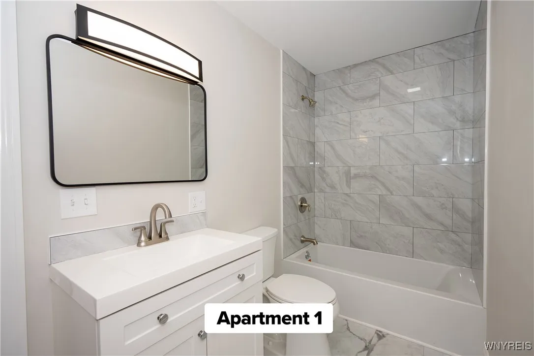 LOWER REAR APARTMENT