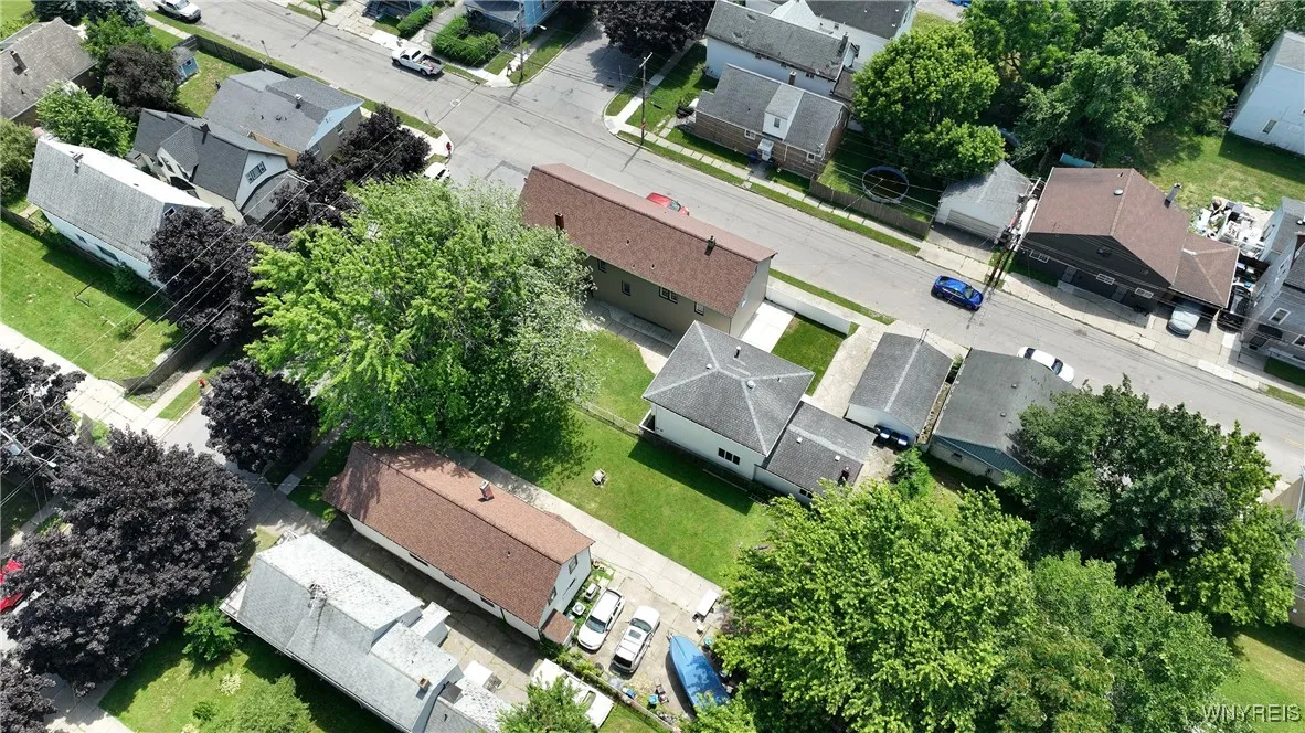 88 Schiller Street, Buffalo, New York 14206, Buffalo, New York 14206, 7 Bedrooms Bedrooms, ,3 BathroomsBathrooms,Residential,For Sale,88 Schiller Street, Buffalo, New York 14206,B1620647