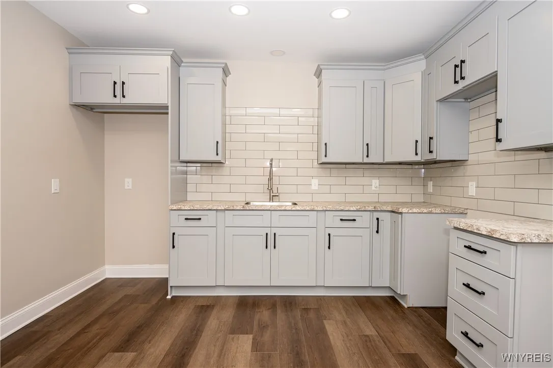 LOWER REAR APARTMENT