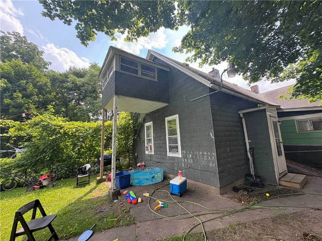 74 Avenue D Avenue, Rochester, New York 14621, Rochester, New York 14621, 3 Bedrooms Bedrooms, ,3 BathroomsBathrooms,Residential,For Sale,74 Avenue D Avenue, Rochester, New York 14621,R1621067