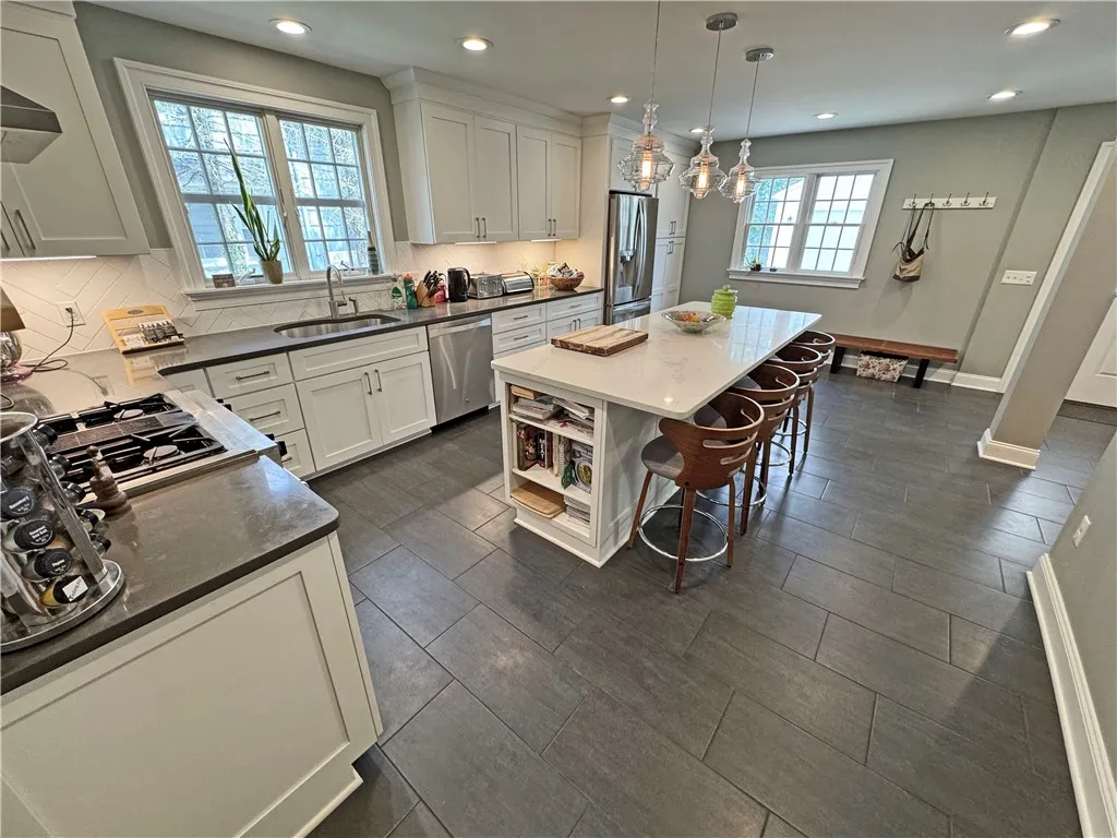 290 Hollywood Avenue, Brighton, New York 14618, Brighton, New York 14618, 4 Bedrooms Bedrooms, 8 Rooms Rooms,2 BathroomsBathrooms,Residential,For Sale,290 Hollywood Avenue, Brighton, New York 14618,R1621070