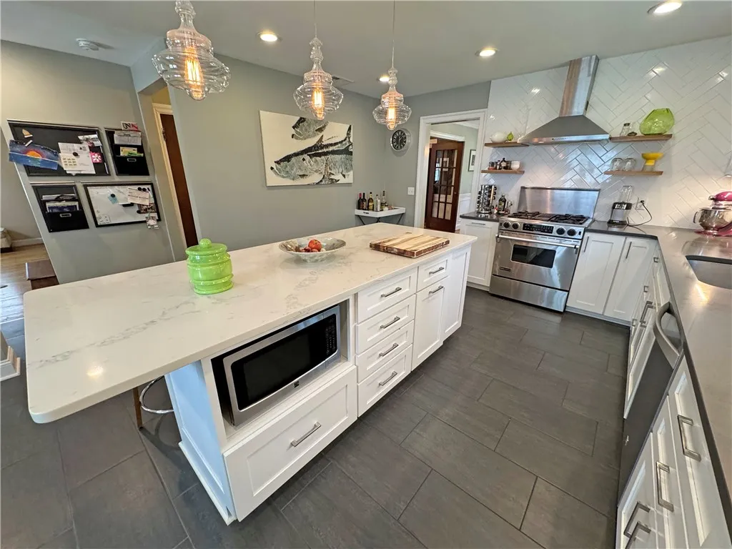 290 Hollywood Avenue, Brighton, New York 14618, Brighton, New York 14618, 4 Bedrooms Bedrooms, 8 Rooms Rooms,2 BathroomsBathrooms,Residential,For Sale,290 Hollywood Avenue, Brighton, New York 14618,R1621070