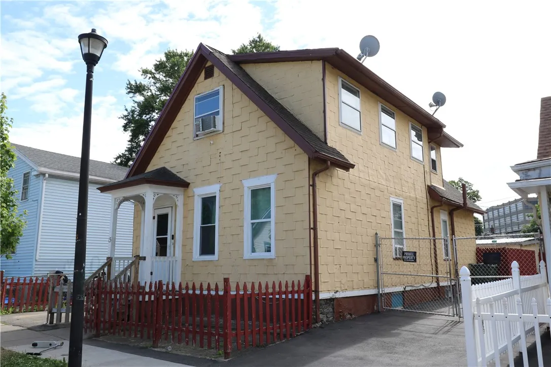 15 Princeton Street, Rochester, New York 14605, Rochester, New York 14605, 3 Bedrooms Bedrooms, 6 Rooms Rooms,2 BathroomsBathrooms,Residential,For Sale,15 Princeton Street, Rochester, New York 14605,R1619937