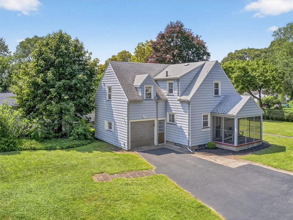 245 Worthington Road, Irondequoit, New York 14622, Irondequoit, New York 14622, 3 Bedrooms Bedrooms, 6 Rooms Rooms,1 BathroomBathrooms,Residential,For Sale,245 Worthington Road, Irondequoit, New York 14622,R1620646