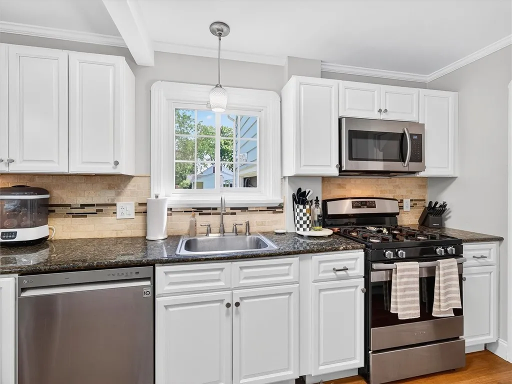 245 Worthington Road, Irondequoit, New York 14622, Irondequoit, New York 14622, 3 Bedrooms Bedrooms, 6 Rooms Rooms,1 BathroomBathrooms,Residential,For Sale,245 Worthington Road, Irondequoit, New York 14622,R1620646