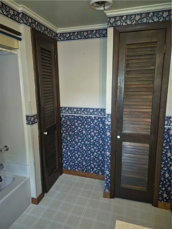 Upstairs Bath