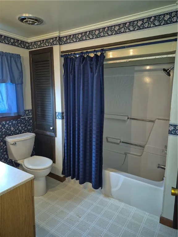 Upstairs Bath