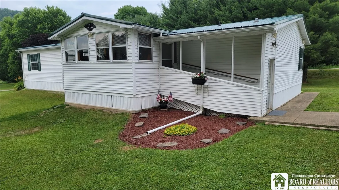 3565 Wolf Creek Road, Clarksville, New York 14727, Clarksville, New York 14727, 3 Bedrooms Bedrooms, 9 Rooms Rooms,2 BathroomsBathrooms,Residential,For Sale,3565 Wolf Creek Road, Clarksville, New York 14727,R1620964