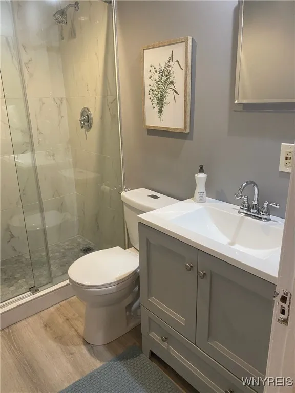 176 Saint James Place Lower, Buffalo, New York 142, Buffalo, New York 14222, 2 Bedrooms Bedrooms, 6 Rooms Rooms,1 BathroomBathrooms,Residential Lease,For Rent,176 Saint James Place Lower, Buffalo, New York 142,B1621038