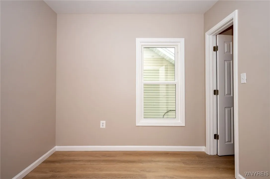 827 Tifft Street, Buffalo, New York 14220, Buffalo, New York 14220, 3 Bedrooms Bedrooms, 8 Rooms Rooms,1 BathroomBathrooms,Residential,For Sale,827 Tifft Street, Buffalo, New York 14220,B1620744