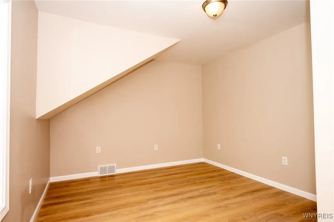 827 Tifft Street, Buffalo, New York 14220, Buffalo, New York 14220, 3 Bedrooms Bedrooms, 8 Rooms Rooms,1 BathroomBathrooms,Residential,For Sale,827 Tifft Street, Buffalo, New York 14220,B1620744
