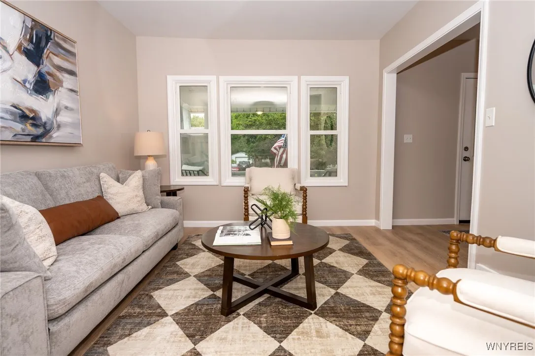 827 Tifft Street, Buffalo, New York 14220, Buffalo, New York 14220, 3 Bedrooms Bedrooms, 8 Rooms Rooms,1 BathroomBathrooms,Residential,For Sale,827 Tifft Street, Buffalo, New York 14220,B1620744