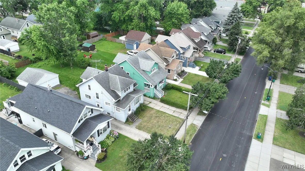 827 Tifft Street, Buffalo, New York 14220, Buffalo, New York 14220, 3 Bedrooms Bedrooms, 8 Rooms Rooms,1 BathroomBathrooms,Residential,For Sale,827 Tifft Street, Buffalo, New York 14220,B1620744