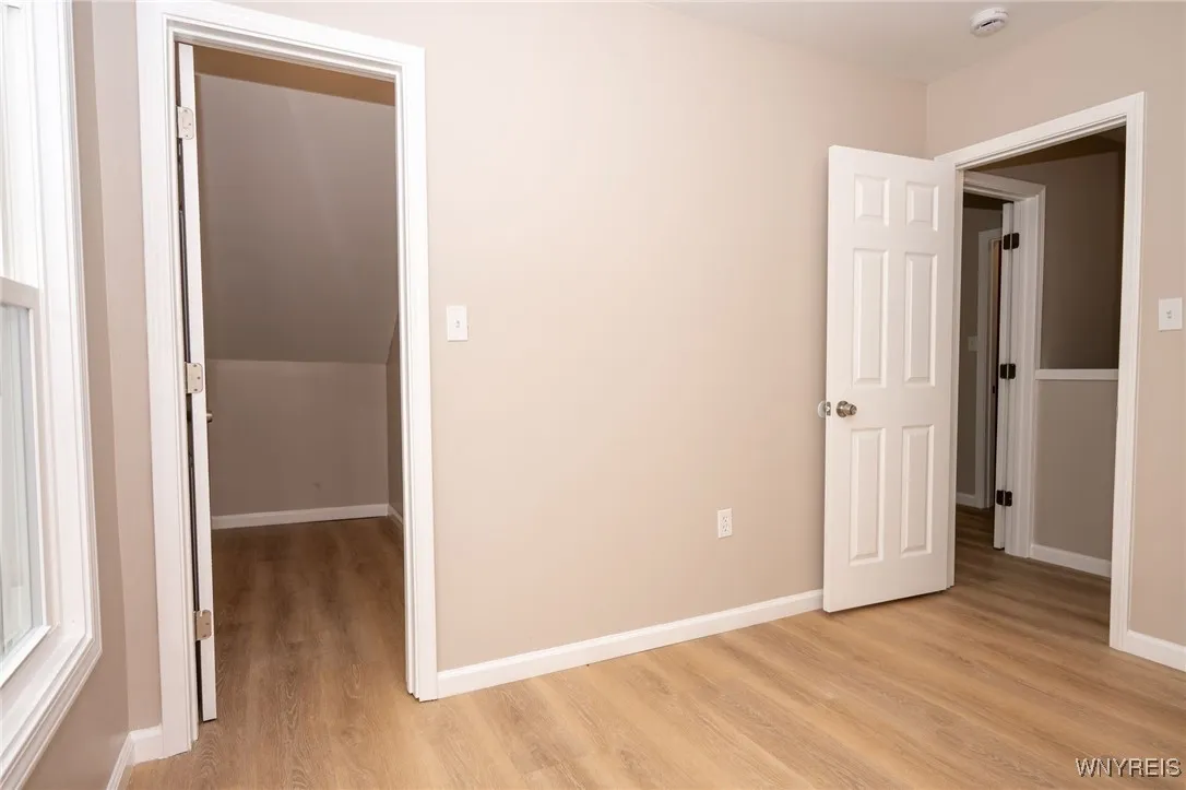 827 Tifft Street, Buffalo, New York 14220, Buffalo, New York 14220, 3 Bedrooms Bedrooms, 8 Rooms Rooms,1 BathroomBathrooms,Residential,For Sale,827 Tifft Street, Buffalo, New York 14220,B1620744
