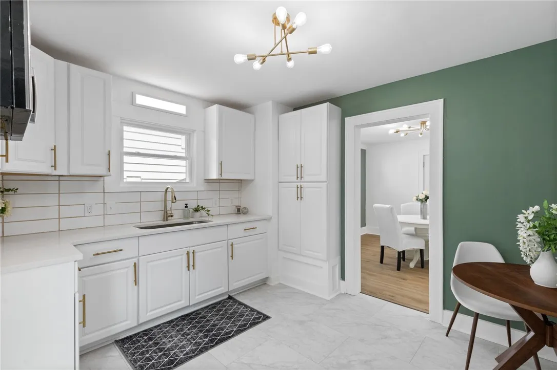 2079 Clifford Avenue, Rochester, New York 14609, Rochester, New York 14609, 3 Bedrooms Bedrooms, 7 Rooms Rooms,2 BathroomsBathrooms,Residential,Closed,2079 Clifford Avenue, Rochester, New York 14609,0,R1620700