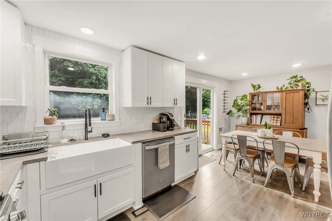 7052 Waring Circle, Evans, New York 14047, Evans, New York 14047, 3 Bedrooms Bedrooms, 6 Rooms Rooms,1 BathroomBathrooms,Residential,Closed,7052 Waring Circle, Evans, New York 14047,B1621100