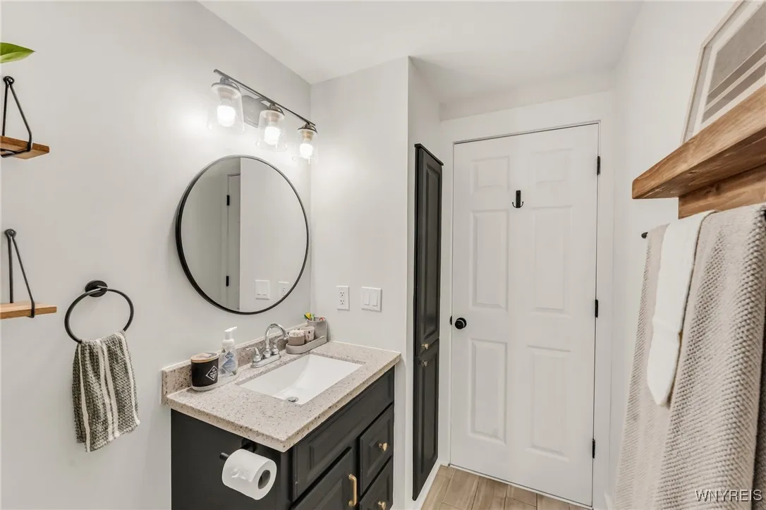7052 Waring Circle, Evans, New York 14047, Evans, New York 14047, 3 Bedrooms Bedrooms, 6 Rooms Rooms,1 BathroomBathrooms,Residential,Closed,7052 Waring Circle, Evans, New York 14047,B1621100