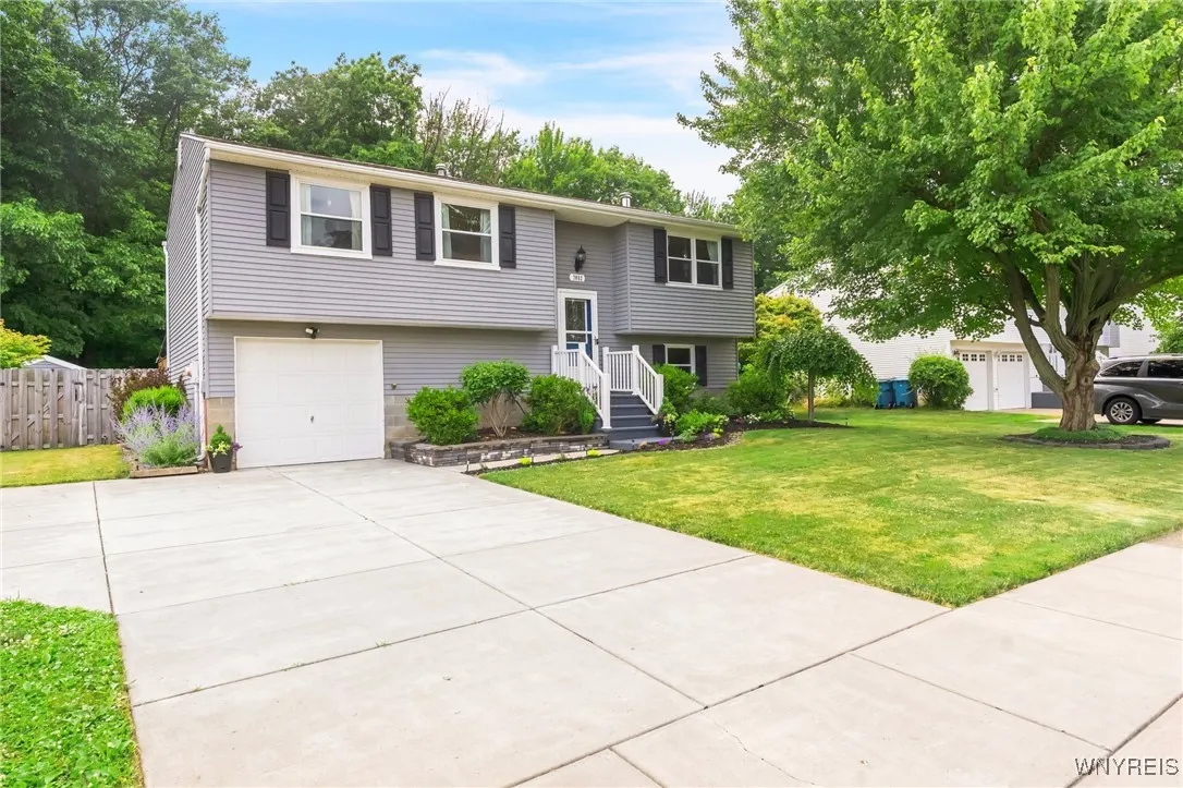 7052 Waring Circle, Evans, New York 14047, Evans, New York 14047, 3 Bedrooms Bedrooms, 6 Rooms Rooms,1 BathroomBathrooms,Residential,Closed,7052 Waring Circle, Evans, New York 14047,B1621100