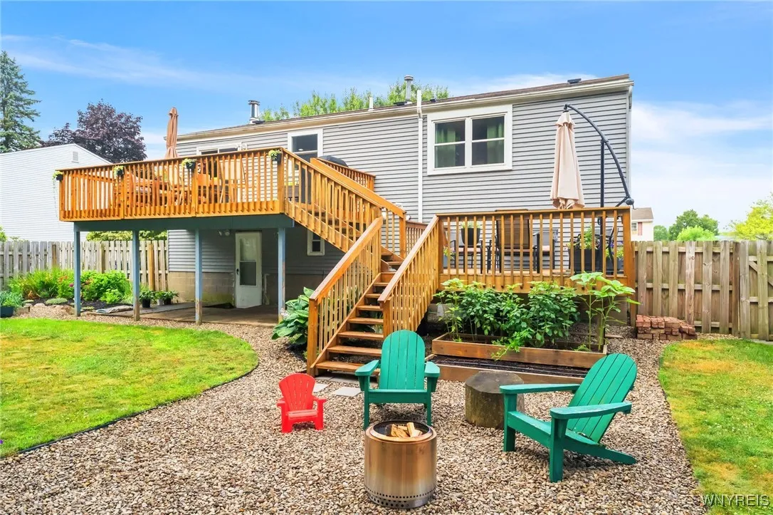 7052 Waring Circle, Evans, New York 14047, Evans, New York 14047, 3 Bedrooms Bedrooms, 6 Rooms Rooms,1 BathroomBathrooms,Residential,Closed,7052 Waring Circle, Evans, New York 14047,B1621100