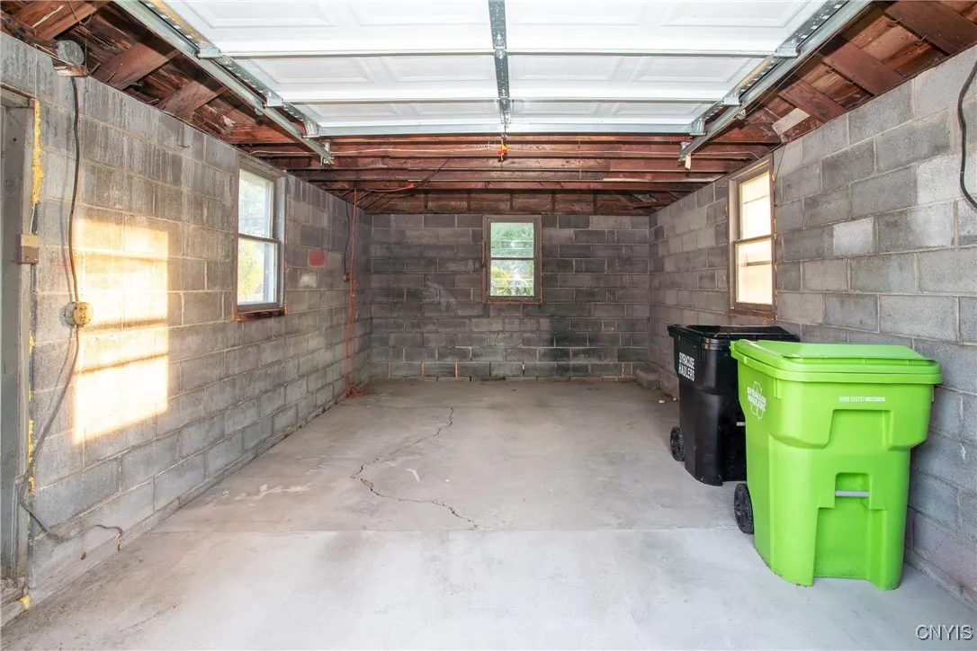 217 Beechwood Avenue, Salina, New York 13088, Salina, New York 13088, 3 Bedrooms Bedrooms, 9 Rooms Rooms,1 BathroomBathrooms,Residential,Closed,217 Beechwood Avenue, Salina, New York 13088,0,S1621128