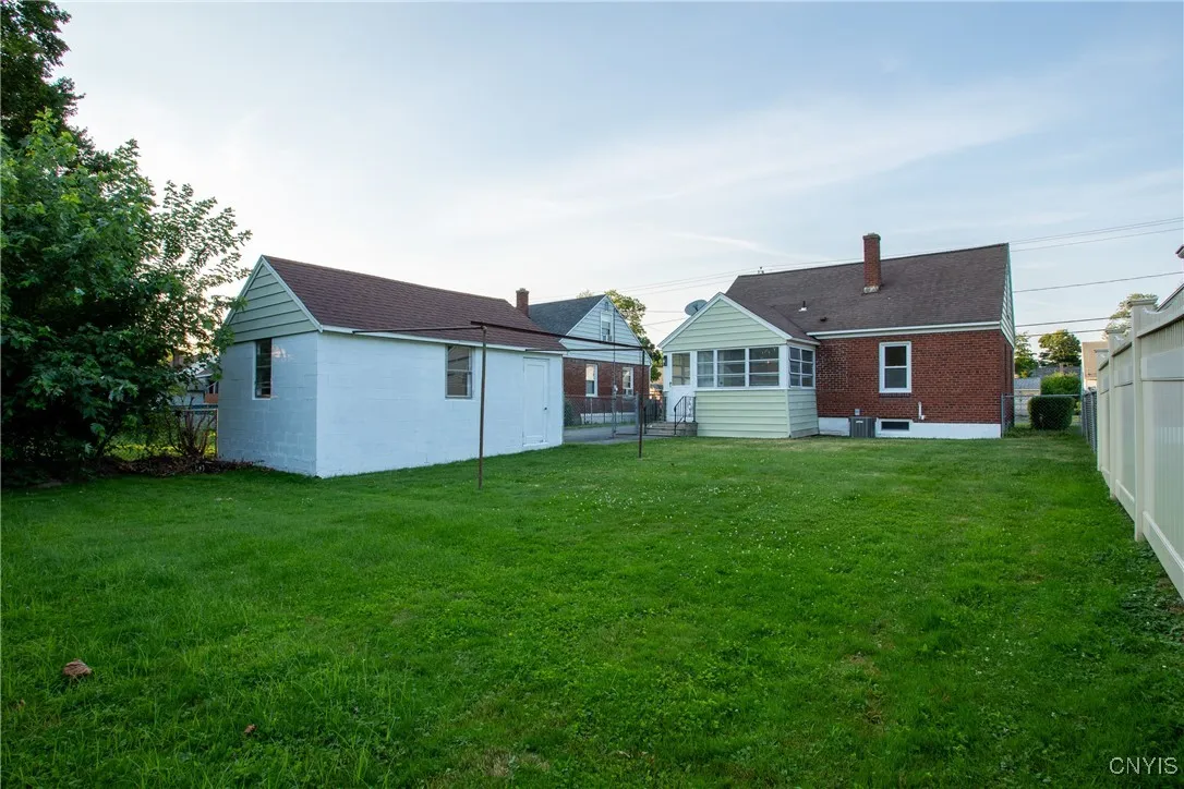 217 Beechwood Avenue, Salina, New York 13088, Salina, New York 13088, 3 Bedrooms Bedrooms, 9 Rooms Rooms,1 BathroomBathrooms,Residential,Closed,217 Beechwood Avenue, Salina, New York 13088,0,S1621128