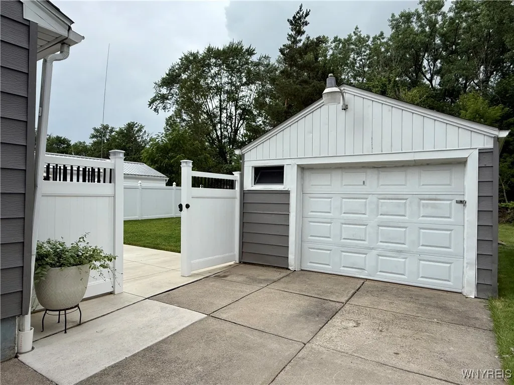 368 Linwood Avenue, North Tonawanda, New York 1412, North Tonawanda, New York 14120, 3 Bedrooms Bedrooms, 5 Rooms Rooms,1 BathroomBathrooms,Residential,Closed,368 Linwood Avenue, North Tonawanda, New York 1412,0,B1621138