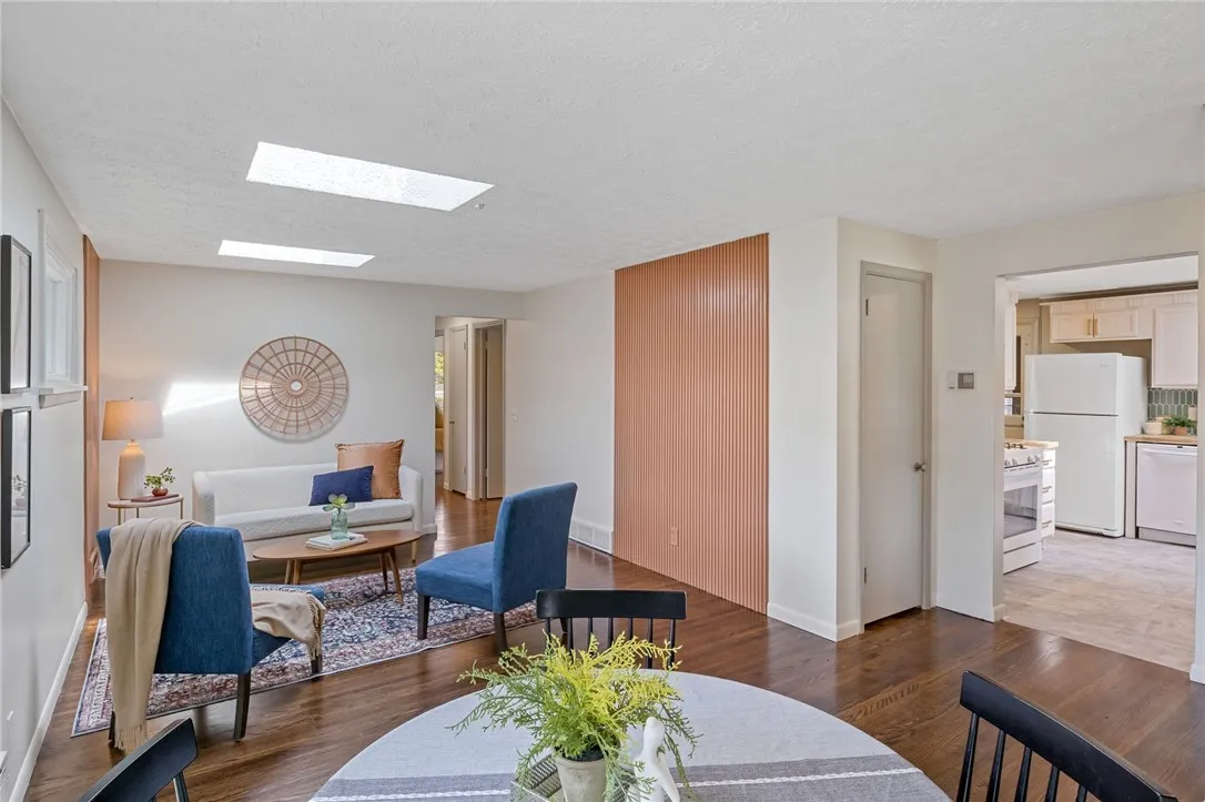 130 Dellwood Road, Greece, New York 14616, Greece, New York 14616, 3 Bedrooms Bedrooms, 7 Rooms Rooms,1 BathroomBathrooms,Residential,Closed,130 Dellwood Road, Greece, New York 14616,R1618635