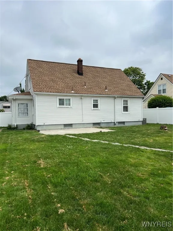 2479 Forest Avenue, Niagara Falls, New York 14301, Niagara Falls, New York 14301, 3 Bedrooms Bedrooms, 6 Rooms Rooms,1 BathroomBathrooms,Residential,Closed,2479 Forest Avenue, Niagara Falls, New York 14301,0,B1619811