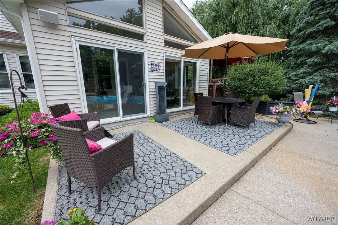 9 Rolling Woods Lane E, West Seneca, New York 1422, West Seneca, New York 14224, 4 Bedrooms Bedrooms, 12 Rooms Rooms,2 BathroomsBathrooms,Residential,Closed,9 Rolling Woods Lane E, West Seneca, New York 1422,0,B1617304