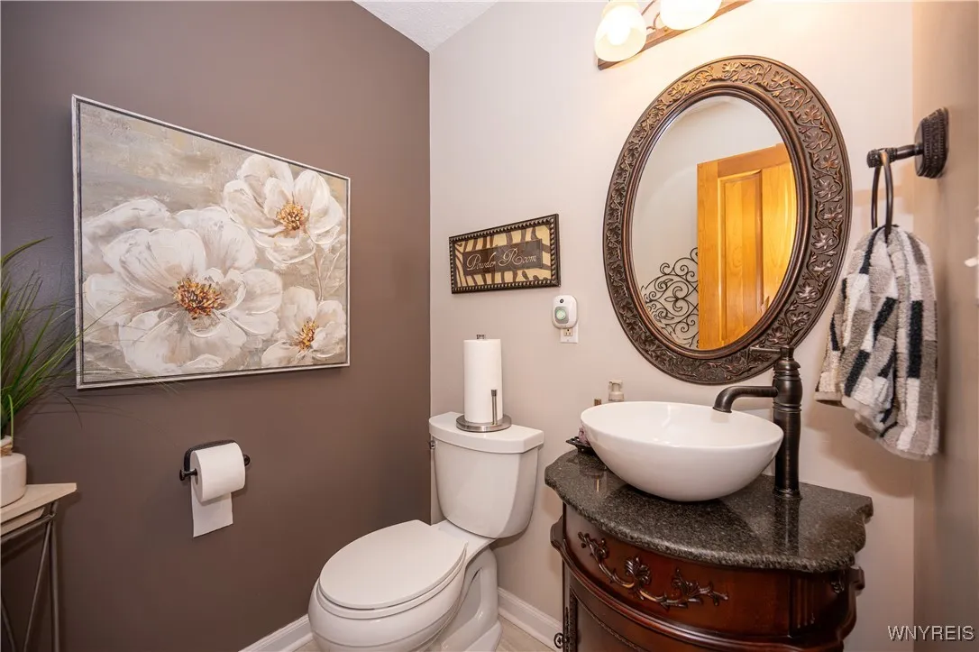 9 Rolling Woods Lane E, West Seneca, New York 1422, West Seneca, New York 14224, 4 Bedrooms Bedrooms, 12 Rooms Rooms,2 BathroomsBathrooms,Residential,Closed,9 Rolling Woods Lane E, West Seneca, New York 1422,0,B1617304