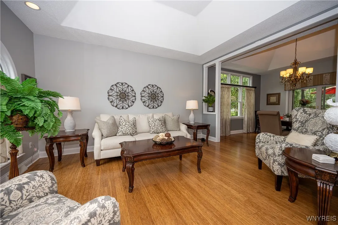 9 Rolling Woods Lane E, West Seneca, New York 1422, West Seneca, New York 14224, 4 Bedrooms Bedrooms, 12 Rooms Rooms,2 BathroomsBathrooms,Residential,Closed,9 Rolling Woods Lane E, West Seneca, New York 1422,0,B1617304
