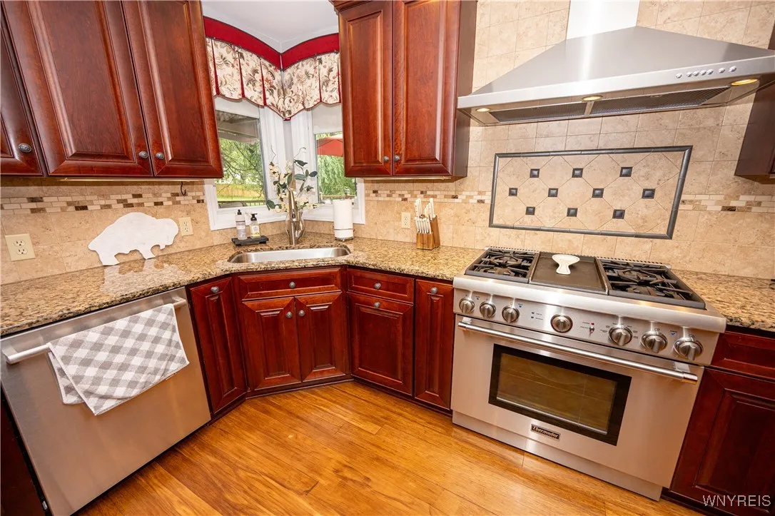 9 Rolling Woods Lane E, West Seneca, New York 1422, West Seneca, New York 14224, 4 Bedrooms Bedrooms, 12 Rooms Rooms,2 BathroomsBathrooms,Residential,Closed,9 Rolling Woods Lane E, West Seneca, New York 1422,0,B1617304