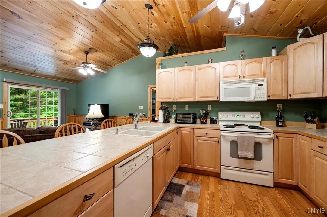 160 Pawnee Drive, Webb, New York 13420, Webb, New York 13420, 3 Bedrooms Bedrooms, 6 Rooms Rooms,2 BathroomsBathrooms,Residential,For Sale,160 Pawnee Drive, Webb, New York 13420,S1621045