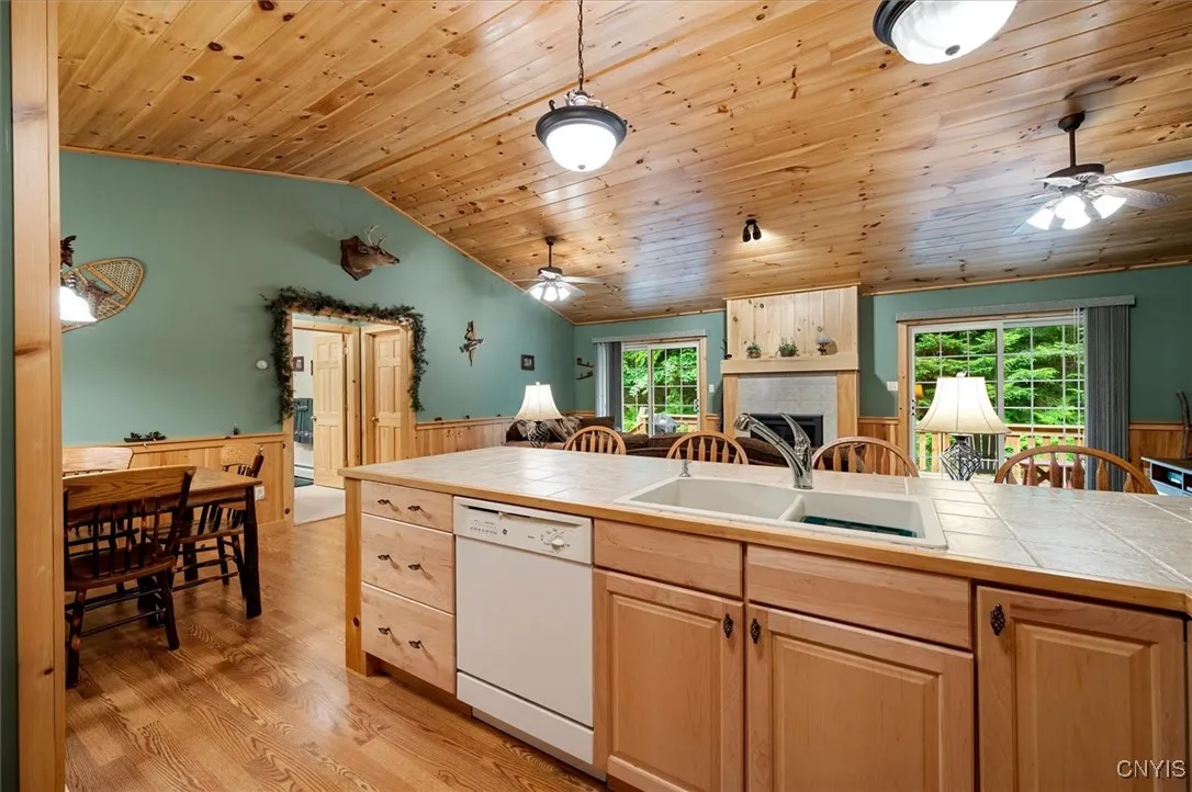160 Pawnee Drive, Webb, New York 13420, Webb, New York 13420, 3 Bedrooms Bedrooms, 6 Rooms Rooms,2 BathroomsBathrooms,Residential,For Sale,160 Pawnee Drive, Webb, New York 13420,S1621045