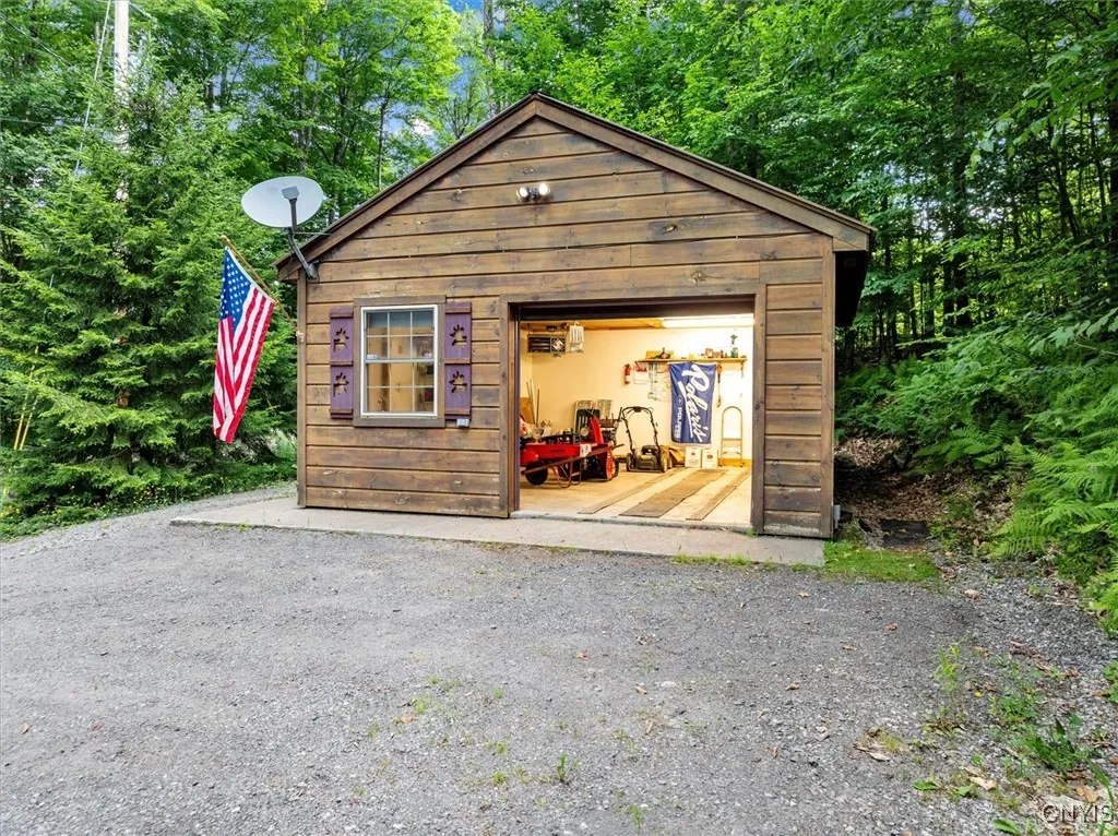 160 Pawnee Drive, Webb, New York 13420, Webb, New York 13420, 3 Bedrooms Bedrooms, 6 Rooms Rooms,2 BathroomsBathrooms,Residential,For Sale,160 Pawnee Drive, Webb, New York 13420,S1621045
