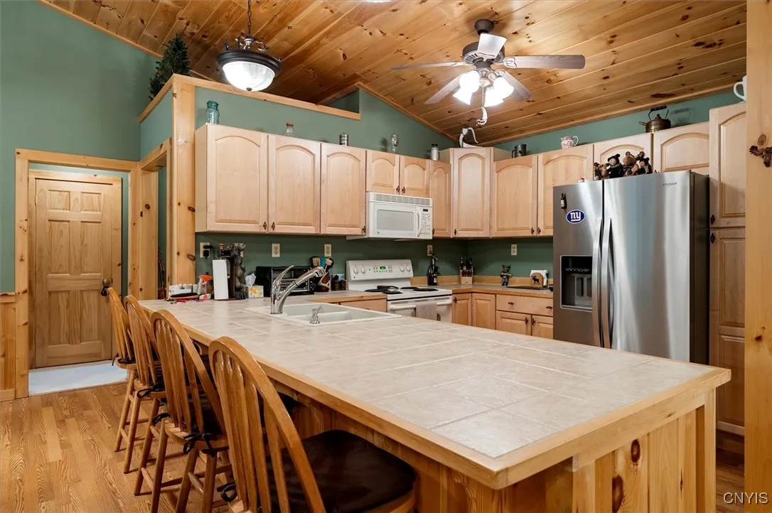 160 Pawnee Drive, Webb, New York 13420, Webb, New York 13420, 3 Bedrooms Bedrooms, 6 Rooms Rooms,2 BathroomsBathrooms,Residential,For Sale,160 Pawnee Drive, Webb, New York 13420,S1621045