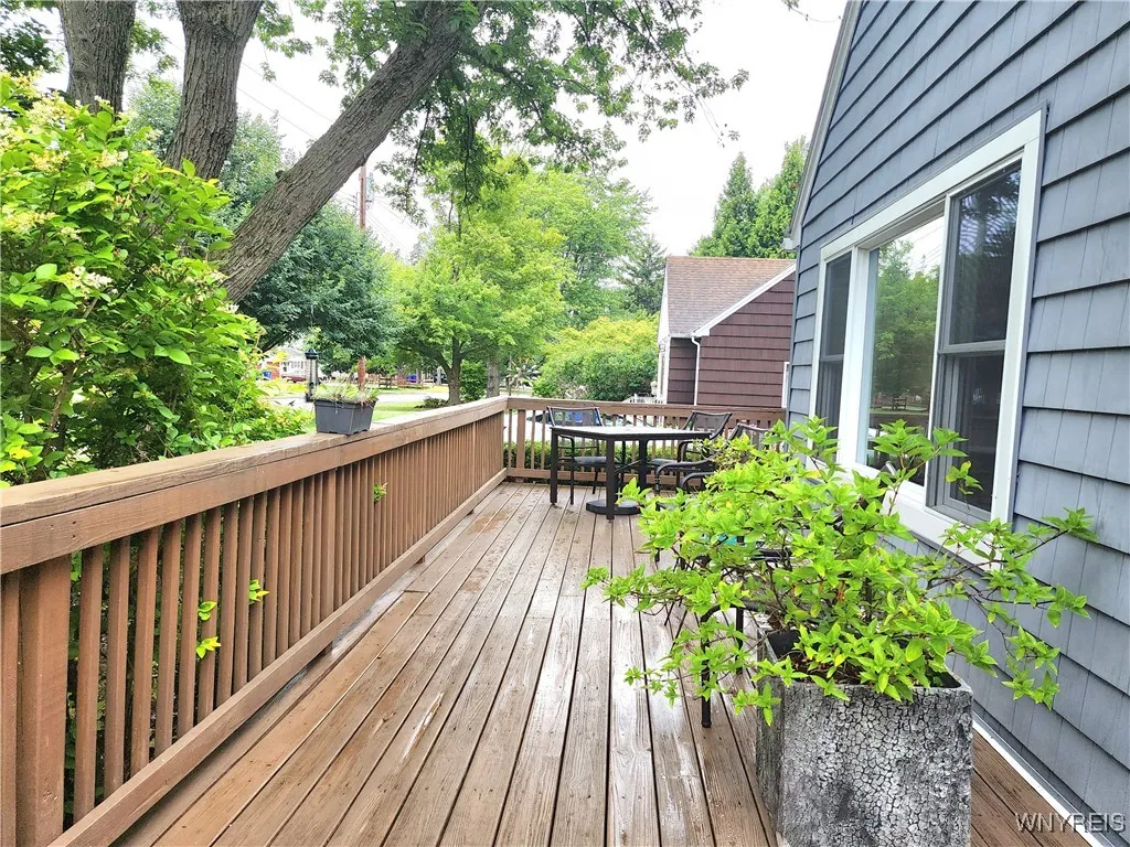 136 Woodward Drive, West Seneca, New York 14224, West Seneca, New York 14224, 3 Bedrooms Bedrooms, 7 Rooms Rooms,2 BathroomsBathrooms,Residential,Closed,136 Woodward Drive, West Seneca, New York 14224,0,B1619318