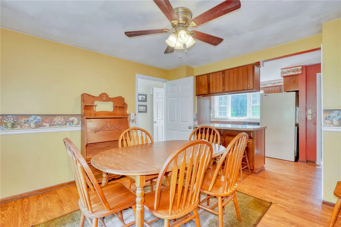 1430 Willowdale Drive, Macedon, New York 14502, Macedon, New York 14502, 4 Bedrooms Bedrooms, 9 Rooms Rooms,2 BathroomsBathrooms,Residential,Closed,1430 Willowdale Drive, Macedon, New York 14502,0,R1620971