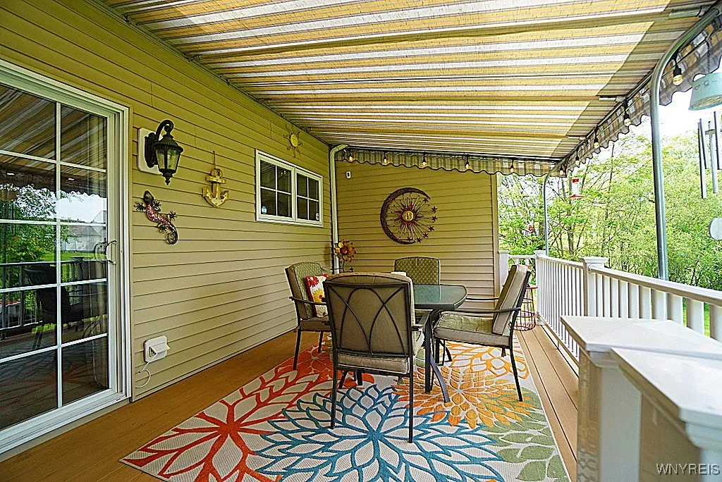 114 Slate Bottom Drive, Lancaster, New York 14043, Lancaster, New York 14043, 2 Bedrooms Bedrooms, 7 Rooms Rooms,1 BathroomBathrooms,Residential,For Sale,114 Slate Bottom Drive, Lancaster, New York 14043,B1621151
