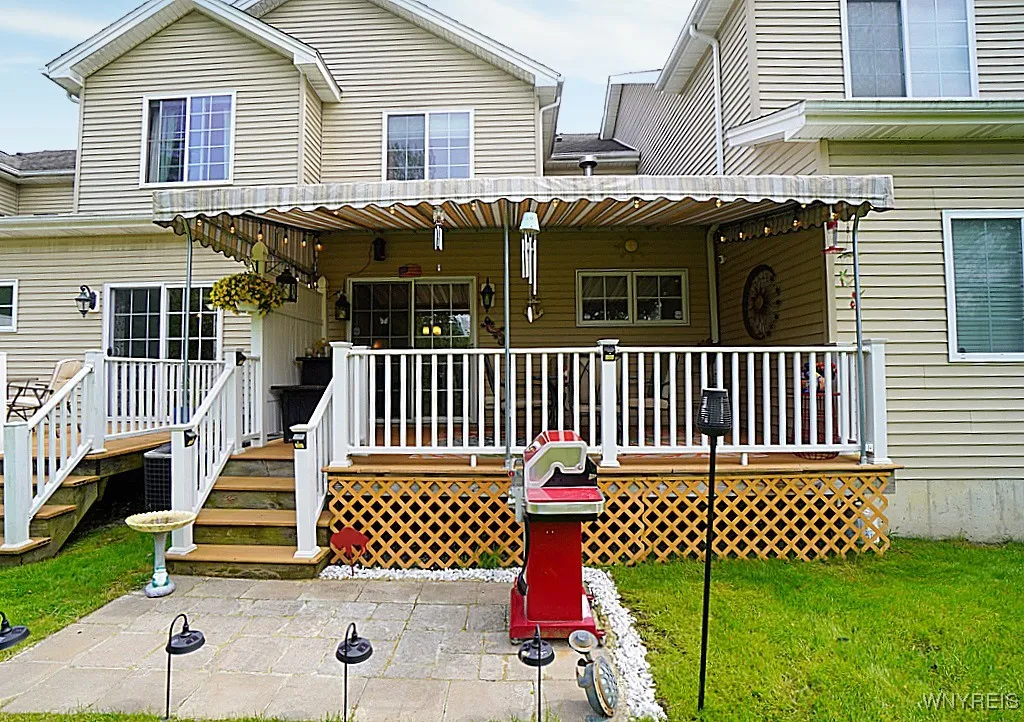 114 Slate Bottom Drive, Lancaster, New York 14043, Lancaster, New York 14043, 2 Bedrooms Bedrooms, 7 Rooms Rooms,1 BathroomBathrooms,Residential,For Sale,114 Slate Bottom Drive, Lancaster, New York 14043,B1621151