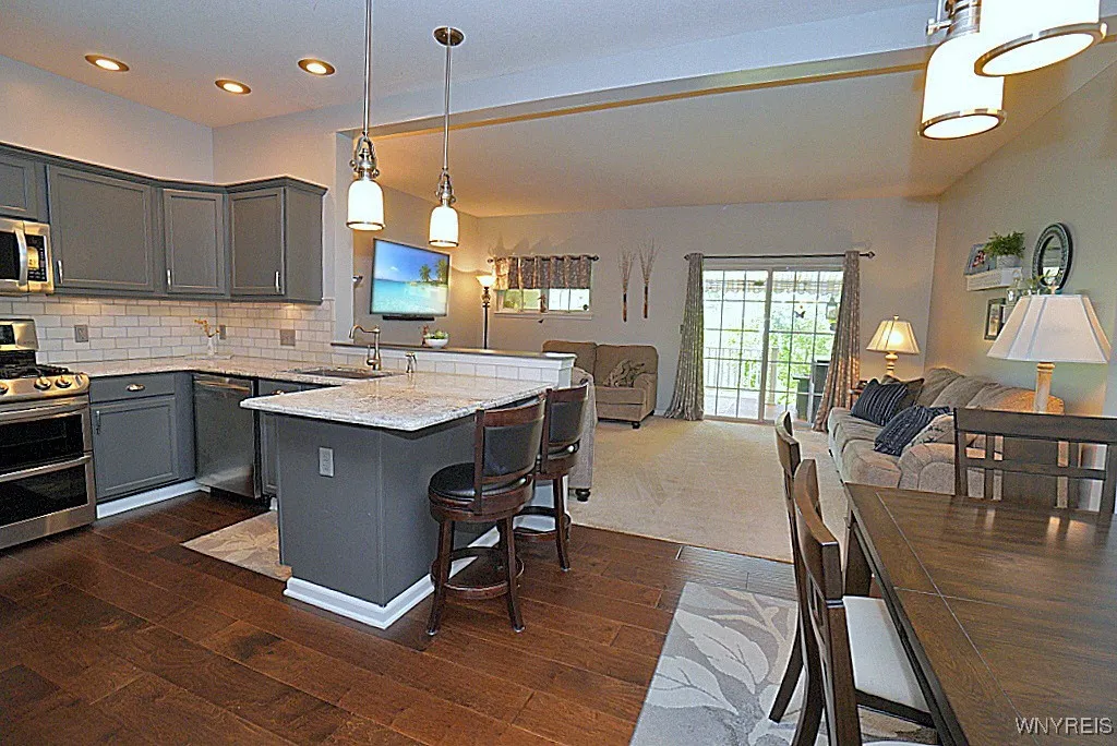 114 Slate Bottom Drive, Lancaster, New York 14043, Lancaster, New York 14043, 2 Bedrooms Bedrooms, 7 Rooms Rooms,1 BathroomBathrooms,Residential,For Sale,114 Slate Bottom Drive, Lancaster, New York 14043,B1621151
